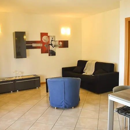 Felicity 3 - Rebomaholidays Toscolano Maderno